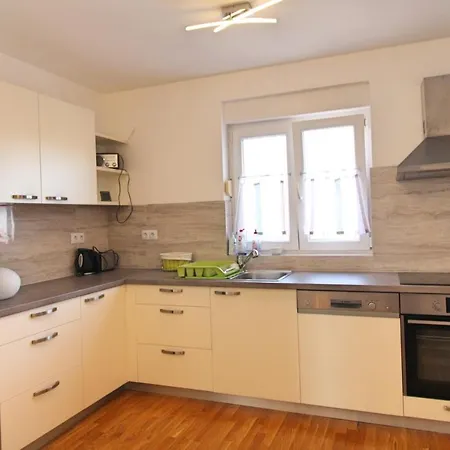Petar Apartment Pula